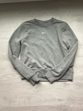 Nike Men's Grey Crewneck Sweatshirt with White Swoosh